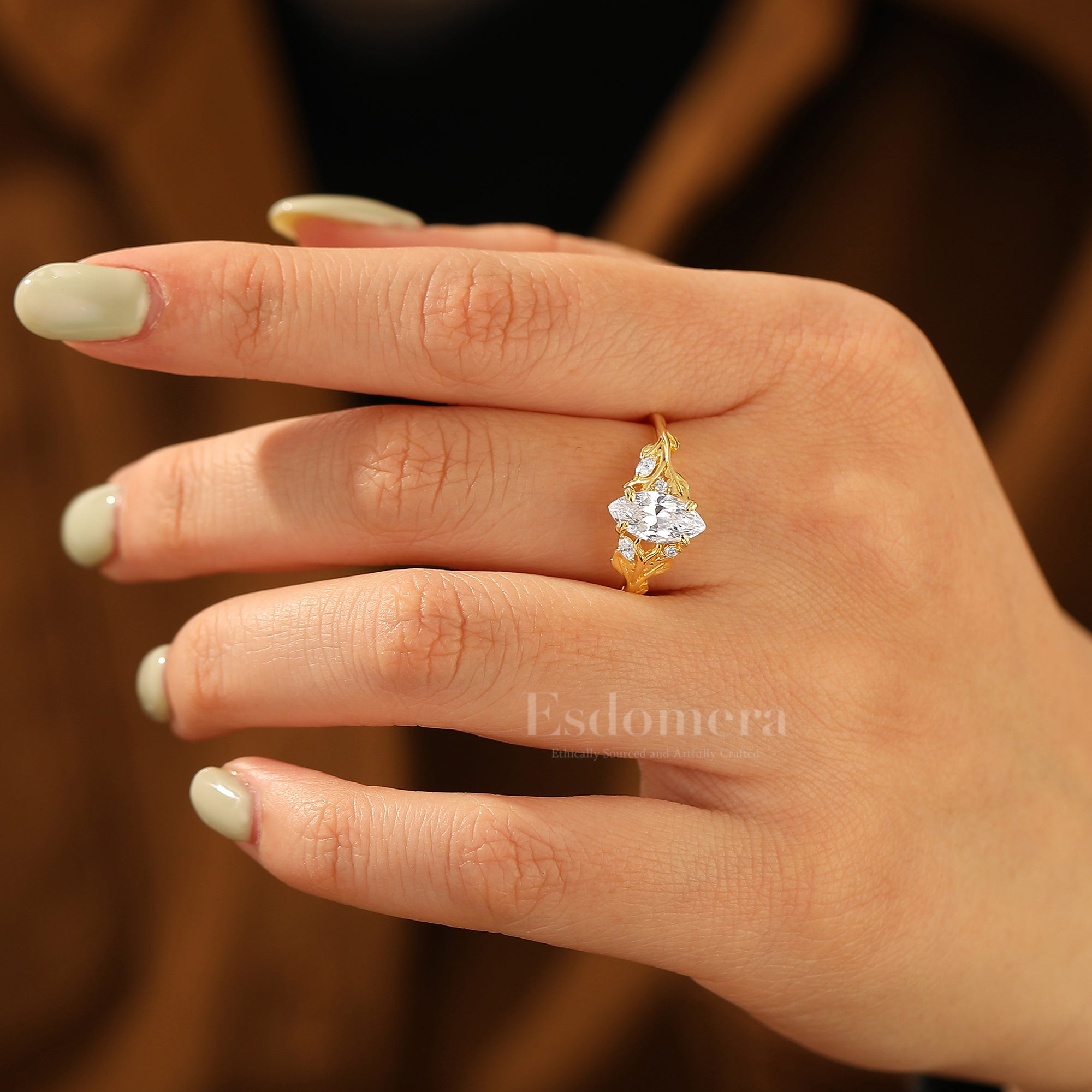 デリア　レイス　「プライベートパーティー」 Art Deco Marquise Cut Moissanite Engagement Ring Sprig Style Solid
