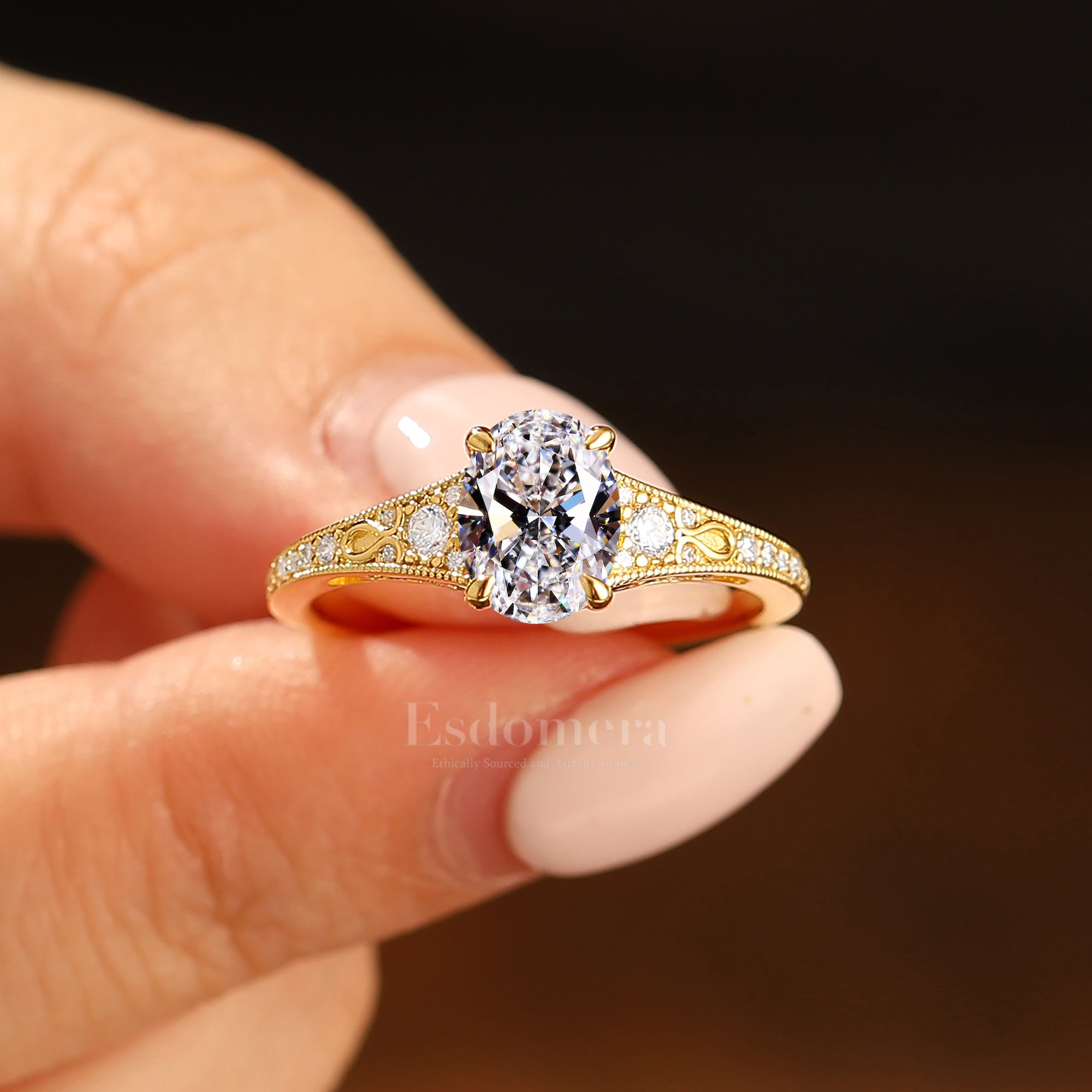 Vintage Filigree Oval Cut Lab Grown Diamond Wedding Ring 6 Prongs Anni