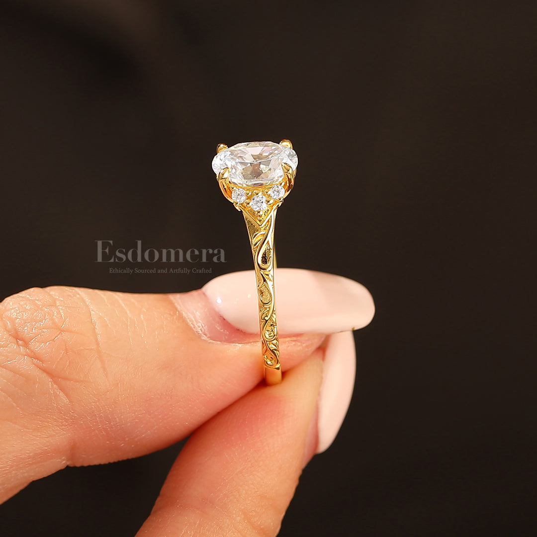 14K Bague de fiançailles romantique en moissanite taille ovale, bague de mariage en or rose avec grappe