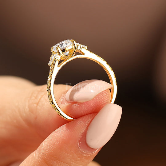 Round Filigree Vintage 14K Yellow Gold Moissanite Engagement Ring Filigree Wedding Ring