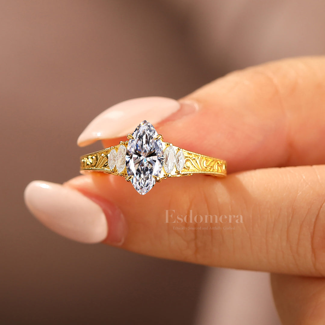 Engagement femme en diamant synthétique taillé marquise avec gravure de vigne, bague artisanale pour anniversaire et mariage (certifiée IGI)