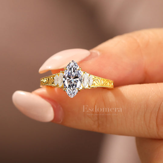 Engagement femme en diamant synthétique taillé marquise avec gravure de vigne, bague artisanale pour anniversaire et mariage (certifiée IGI)