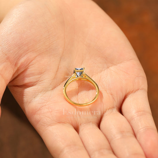 Unieke 2CT Elegante Solitaire Smaragdgeslepen Lab-Gegroeide Diamant Belofte Ring (IGI Gecertificeerd)