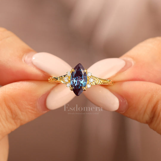 Nature-Inspired Vintage 14K Yellow Gold Alexandrite Engagement Ring Filigree Wedding Ring