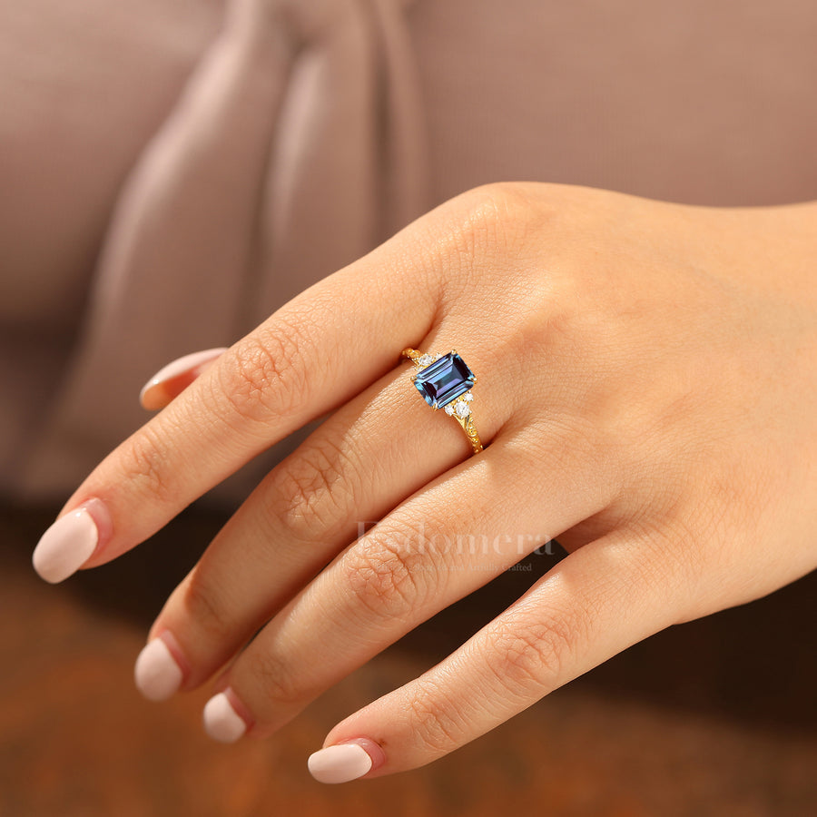 Unique 2CT Leaf-inspired Emerald Cut 14K Yellow Gold Alexandrite Engagement Ring Filigree Wedding Ring