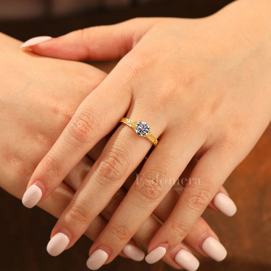 Bague de fiançailles ronde romantique avec diamant synthétique gravé floral, or 14 carats, style déco avec milgrain (certifiée IGI)