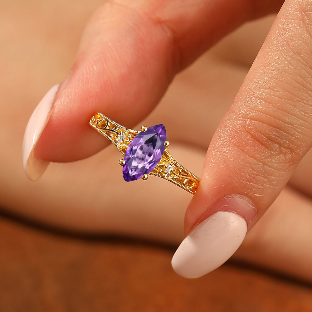 Brillante anillo de compromiso de amatista con diseño de enredadera floral calada para mujer