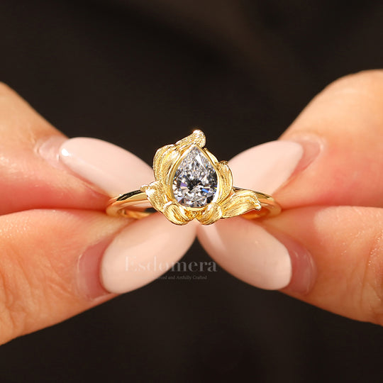 Lotus Petal Diseño de Loto Anillo de Diamante Cultivado en Laboratorio Anillo Botánico Hecho a Mano para Mujer (Certificado IGI)