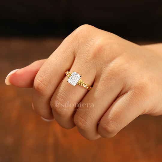 Bague à jonc filigrane orné Coupe émeraude inspirée de feuille Bague de fiançailles en moissanite en or jaune 14 carats Bague de mariage filigrane