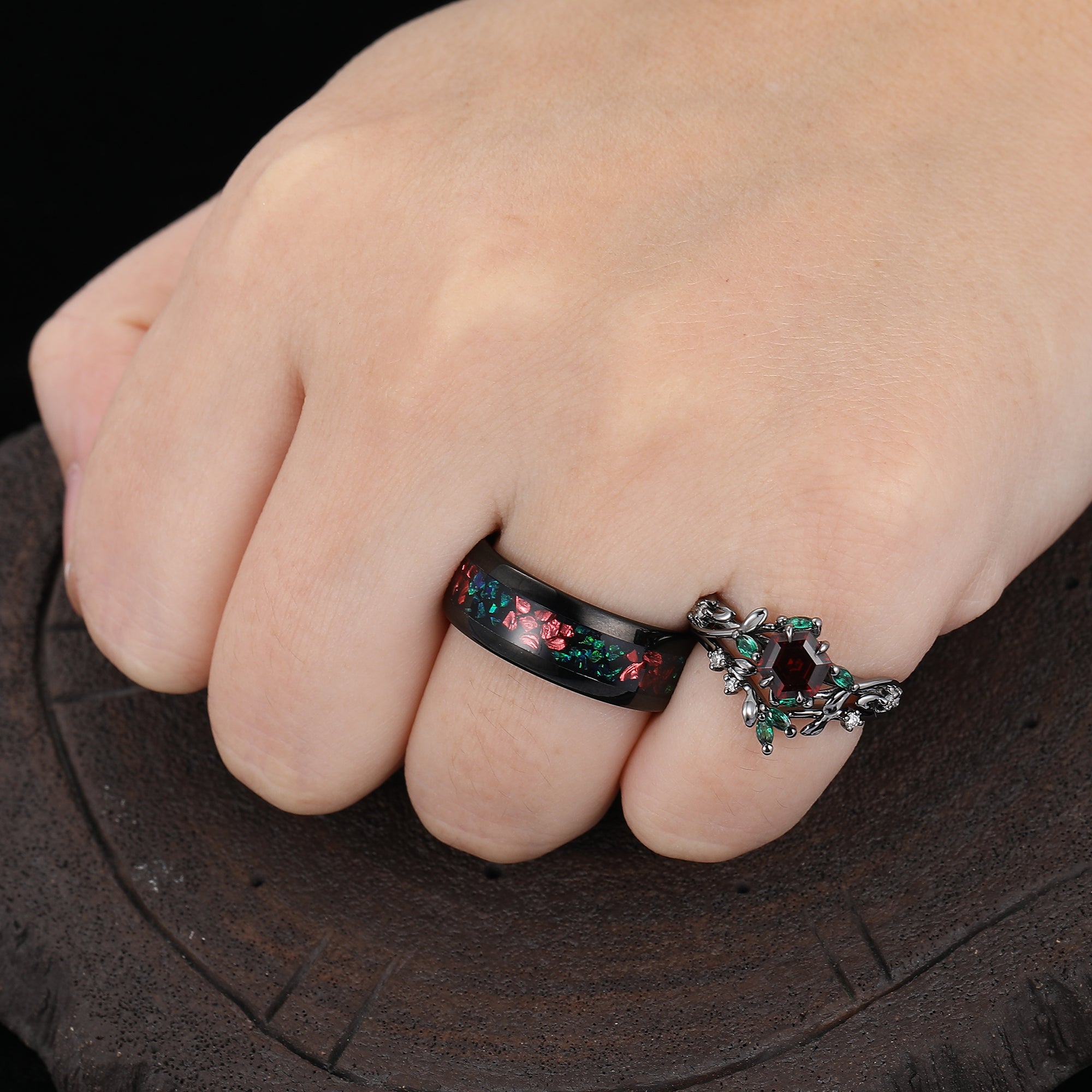 Gorgeous Red Garnet Sprig Engagement Couple Rings Set S925 And