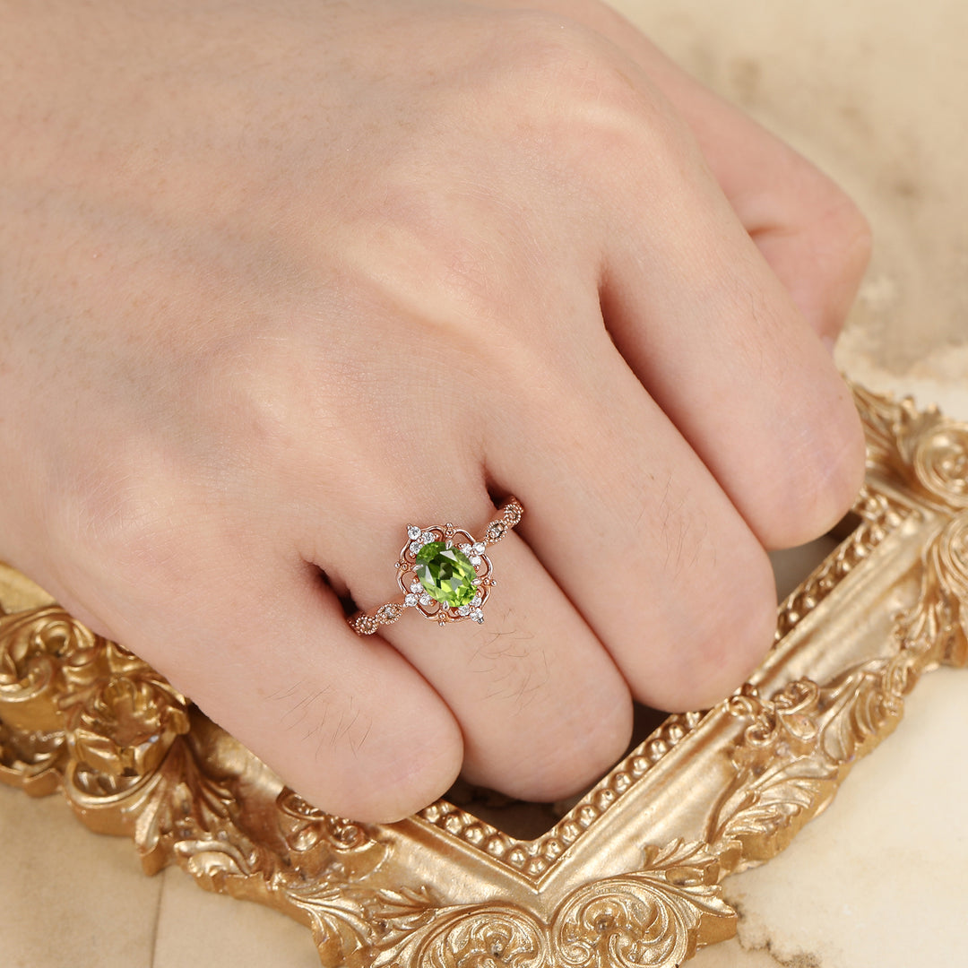 Vintage Cluster Design Peridot Women Ring 1CT Oval Cut Peridot 14K Rose Gold Bridal Ring