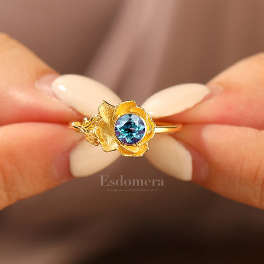 Unique Blooming Flower Alexandrite Bridal Ring 5mm Round Alexandrite Yellow Gold Wedding Ring