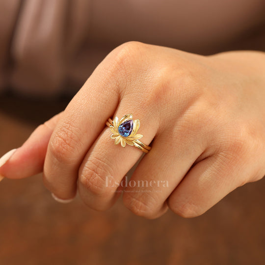 Unique Lotus Design Alexandrite Engagement Ring Set Solitaire Pear Cut Alexandrite 14K Gold Women Rings