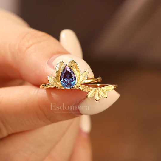 Unique Lotus Design Alexandrite Engagement Ring Set Solitaire Pear Cut Alexandrite 14K Gold Women Rings