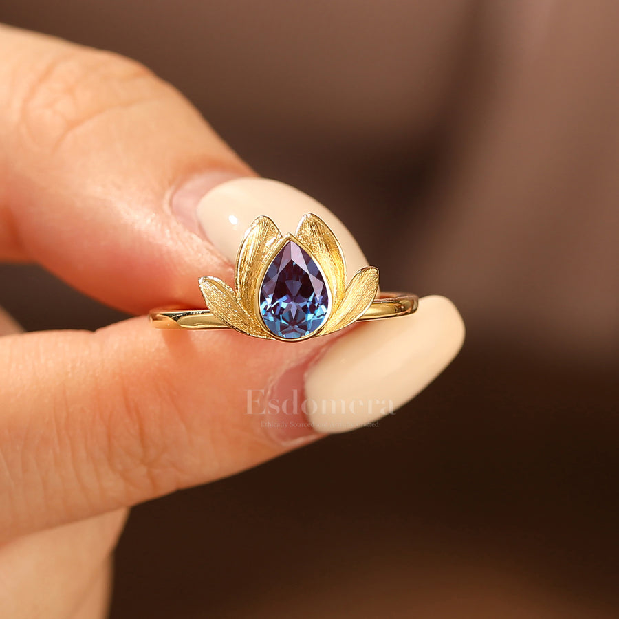 Lotus Flower Design Alexandrite Bridal Ring Solitaire Pear Cut Alexandrite Solid Yellow Gold Women Ring