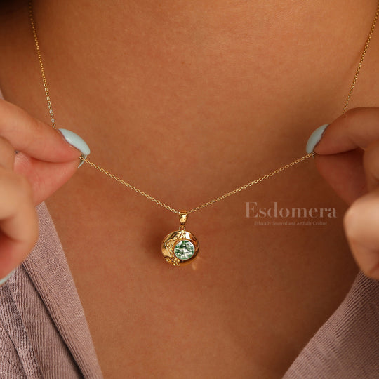 Vintage Moss Agate Pendant Necklace Solid Gold Pendant Custom Stone Necklace