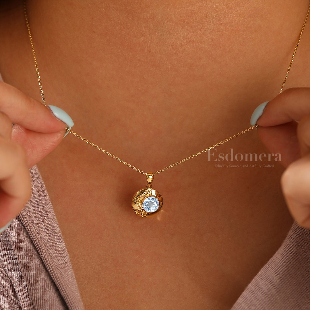 Botanische runde Aquamarin-Halskette mit Weinranken-Gravur Anhänger Geschenk für Frauen