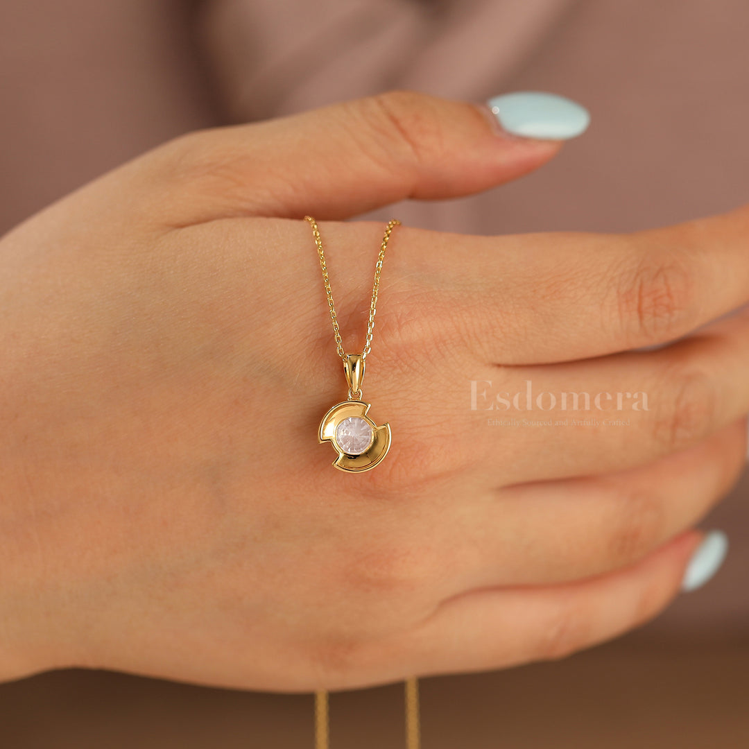 Vintage Collier Pendentif Rond en Moissanite Style Vintage en Forme de C Pour Elle