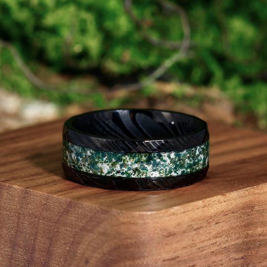 Green Moss Agate Black Hammered Damascus steel Wedding Band 8mm Gift for Him