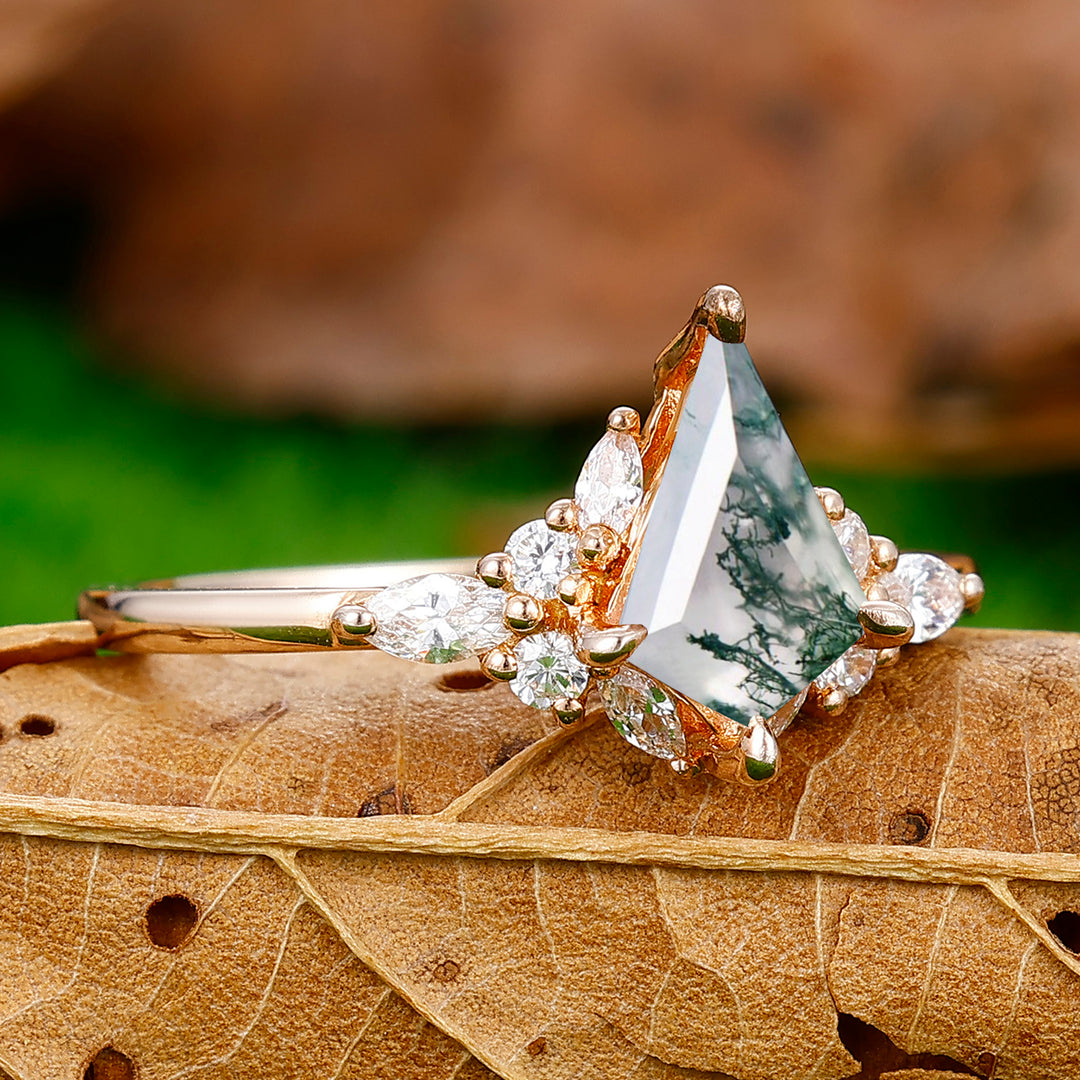 Classic 1.35 Carat Kite Cut Moss Agate Prong Setting Ring For Birthday Gift