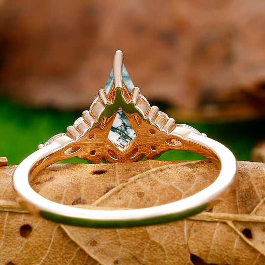 Classic 1.35 Carat Kite Cut Moss Agate Prong Setting Ring For Birthday Gift