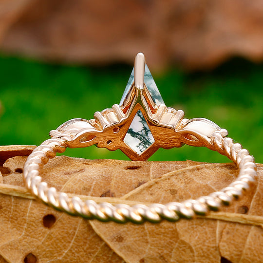 Artsy Twisted Rope 1.35CT Kite Cut Moss Aagte Engagement Ring Anniversary Gift