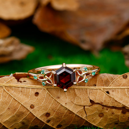 0.85CT Hexagon Cut Red Garnet Engagement Ring Emerald Inlaid Ring Anniversary Bridal Ring Gift