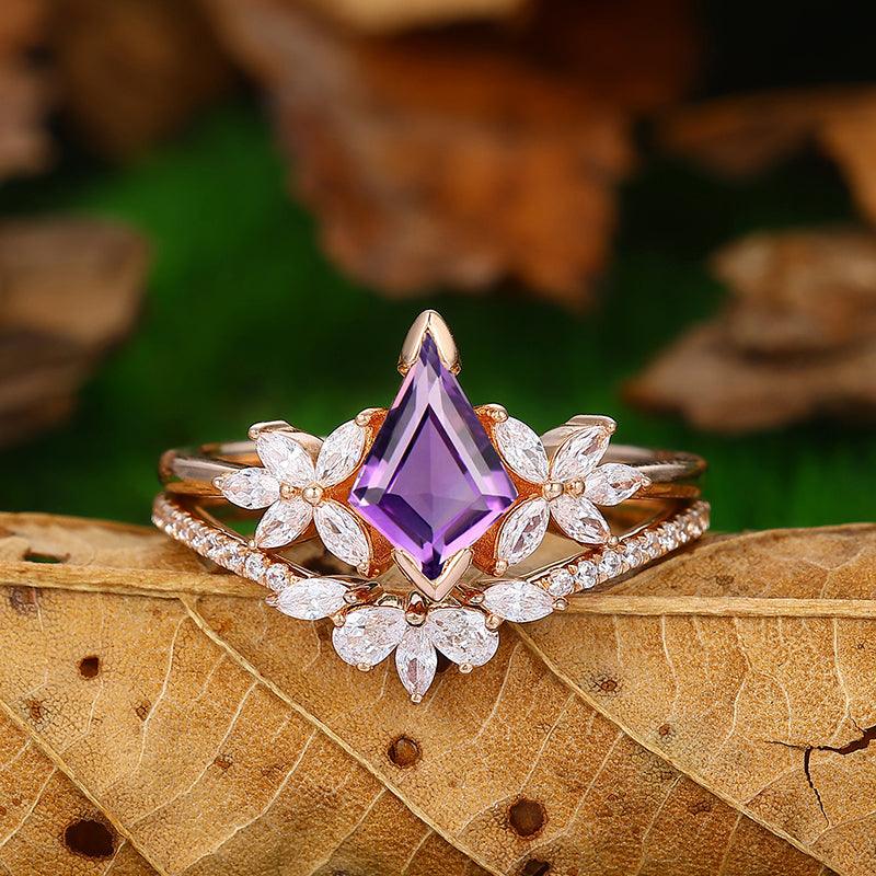 Antique Kite Cut 14k Gold Flower Natural Amethyst Ring Milgrain 5 Leaf Matching Band - Esdomera