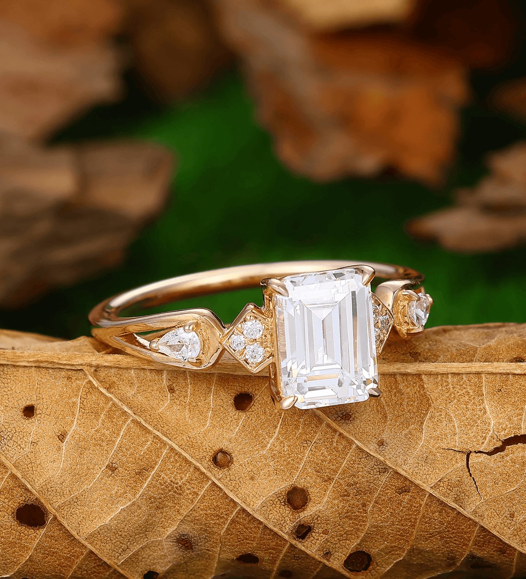 Certified Emerald Lab Grown Diamond Cluster Engagement Ring - Esdomera