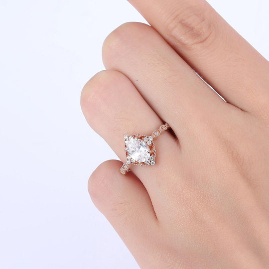 Dainty 1.5CT Oval Cut Moissanite Engagement Ring Anniversary Bridal Ring Gift - Esdomera