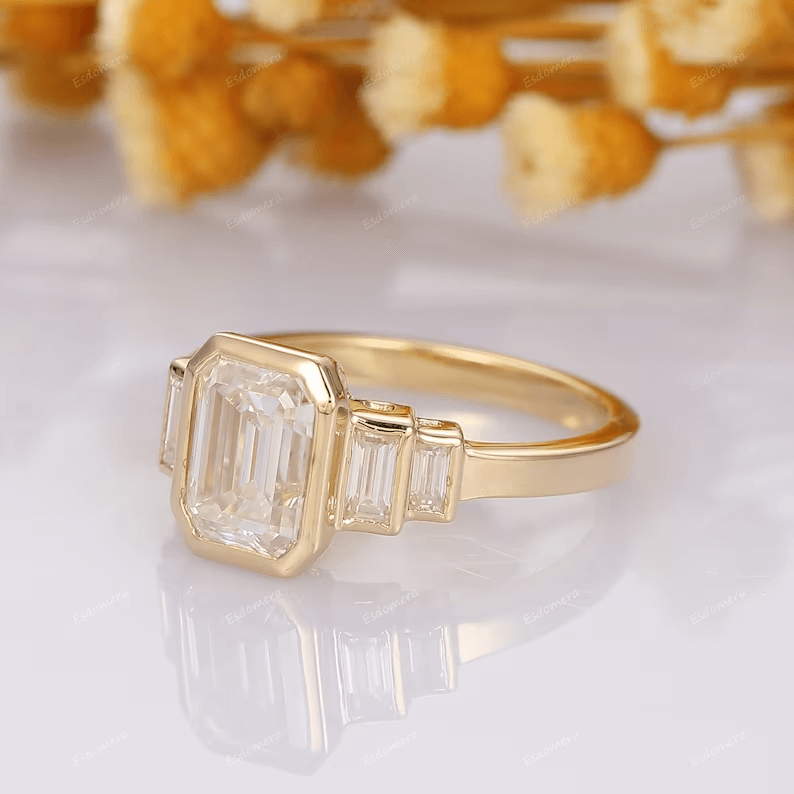 Emerald Cut 2CT Moissanite Ring Baguette Moissanite Ring - Esdomera