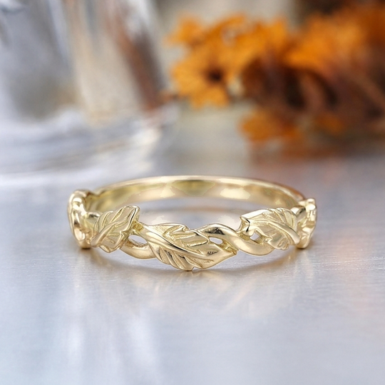 Sculpted Laurel Leaf Wedding Band, 14K Gold