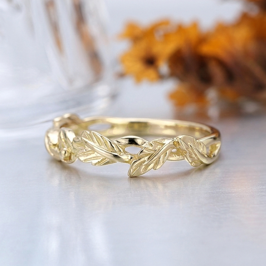 Sculpted Laurel Leaf Wedding Band, 14K Gold