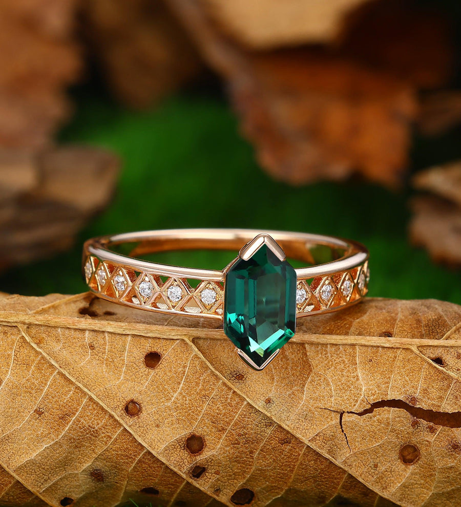 Green Emerald 14k Rose Gold Halo Emerald Vintage Moissanite Ring - Esdomera