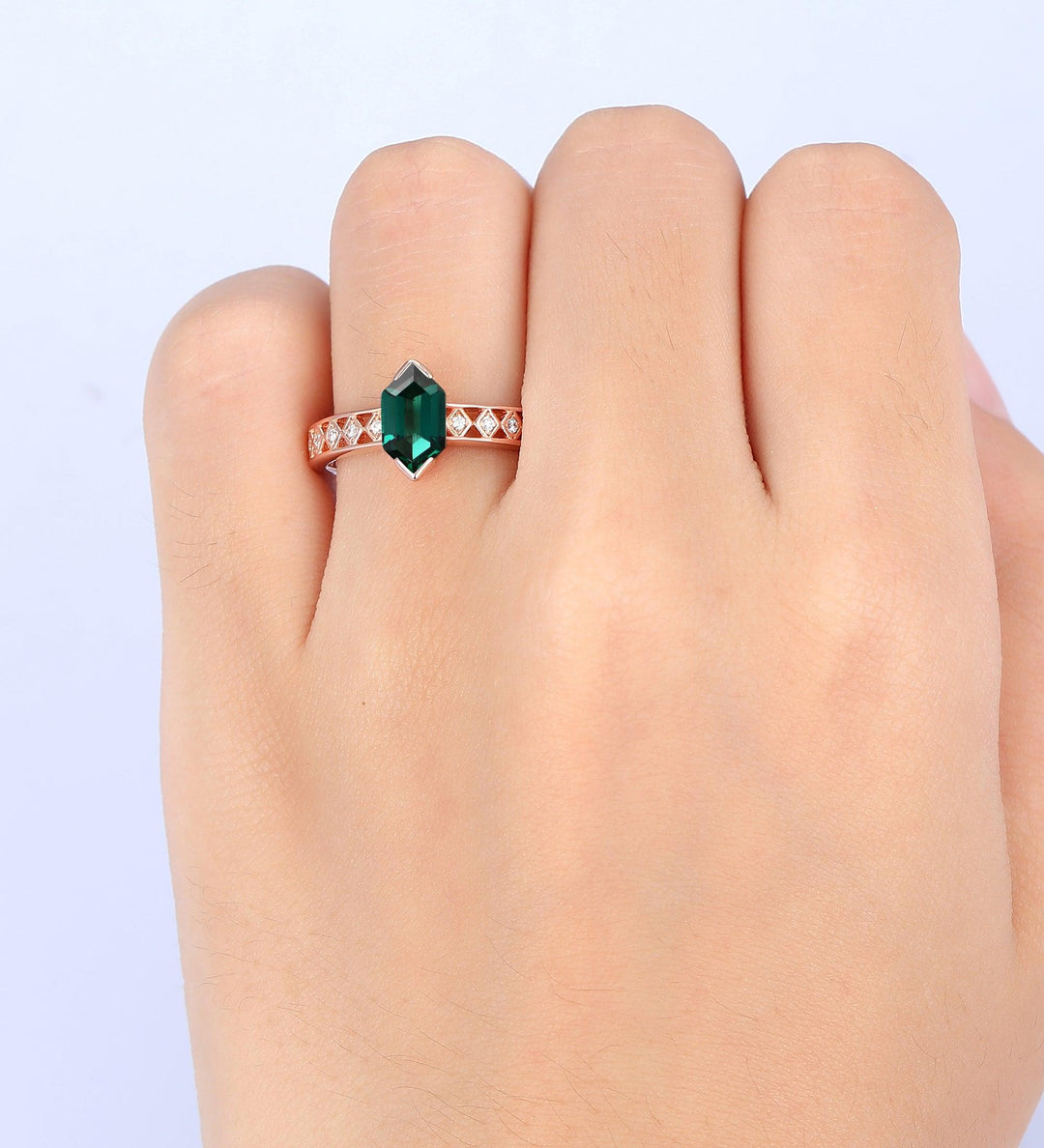 Green Emerald 14k Rose Gold Halo Emerald Vintage Moissanite Ring - Esdomera
