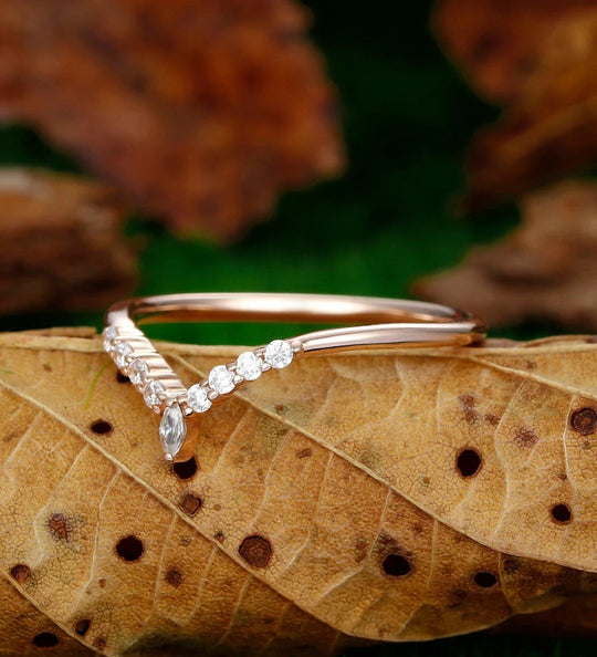 Promise Lab Grown Diamond Stack V Band Curved Wedding Band