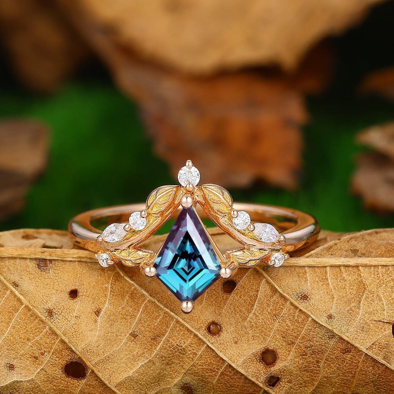 Kite Cut 14k Rose Gold Leaf Silver June Birthstone Unique Alexandrite Ring - Esdomera