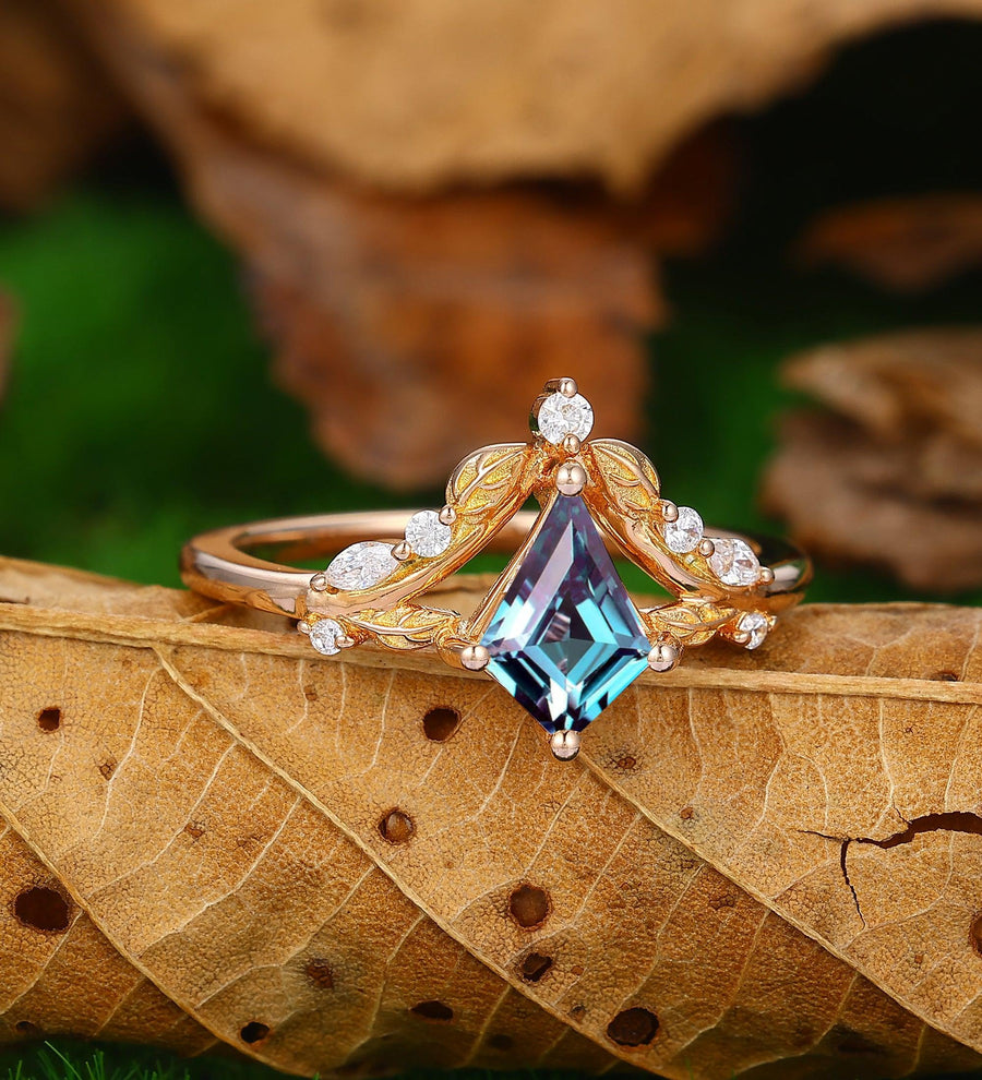 Kite Cut 14k Rose Gold Leaf Silver June Birthstone Unique Alexandrite Ring - Esdomera