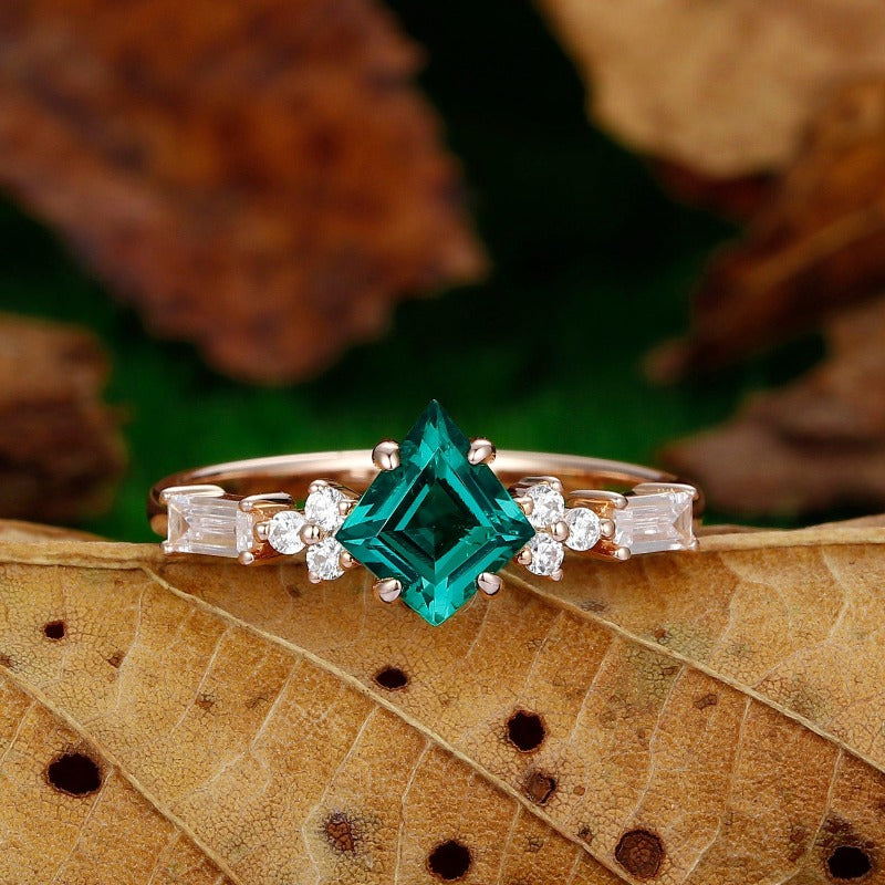 Kite Cut 6x8mm Emerald Ring Vintage Emerald Engagement Ring 14k Rose Gold Ring Gift Unique Antique Wedding Promise Anniversary Ring - Esdomera