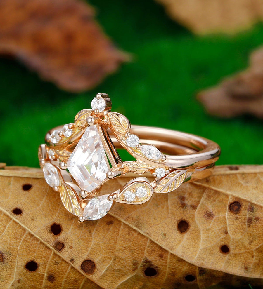 Kite Shaped 1.35CT Moissanite Nature Inspried Leaf Ring Unique Stacking Wedding Ring - Esdomera