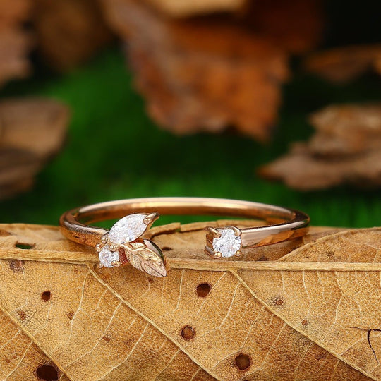 Leaf Wedding Ring Nature Inspired Gold Handmade Wedding Ring - Esdomera