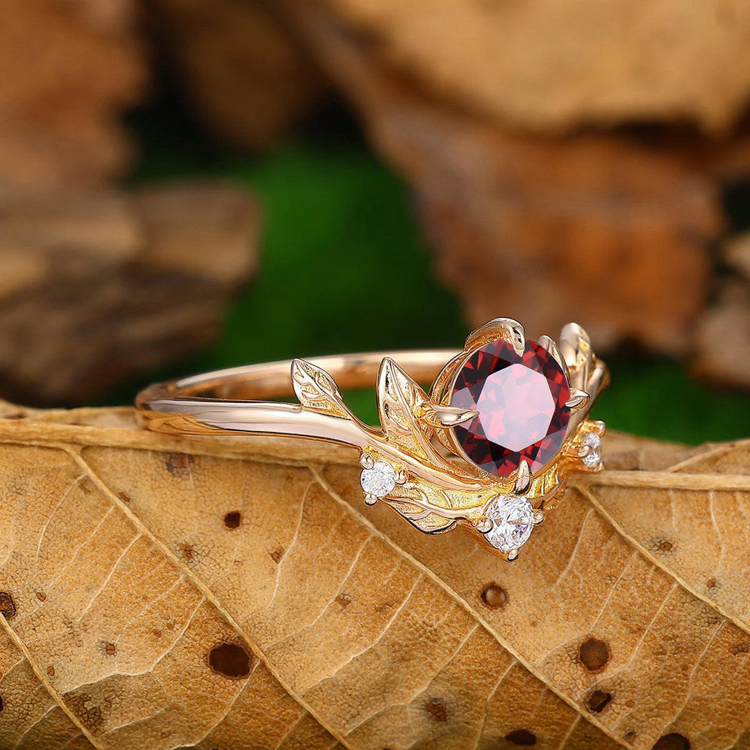 Natural Inspired Leaf Round Cut 18k Solid Gold Red Garnet Engagement Ring - Esdomera