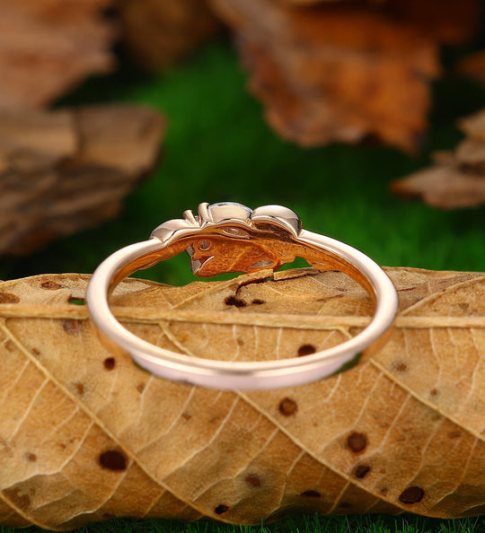 Nature Inspired Leaf Wedding Band Custom Ring For Women - Esdomera