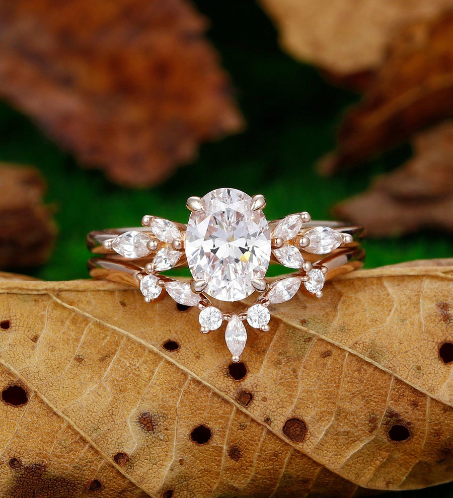 oval shaped 1.5CT moissanite wedding ring set rose gold curved wedding band antique bridal set - Esdomera