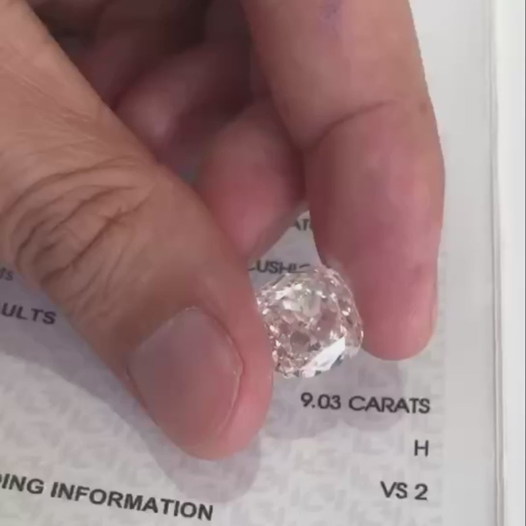 1 CT Cushion Cut  E Color VS1  Clarity  Lab Grown Diamond
