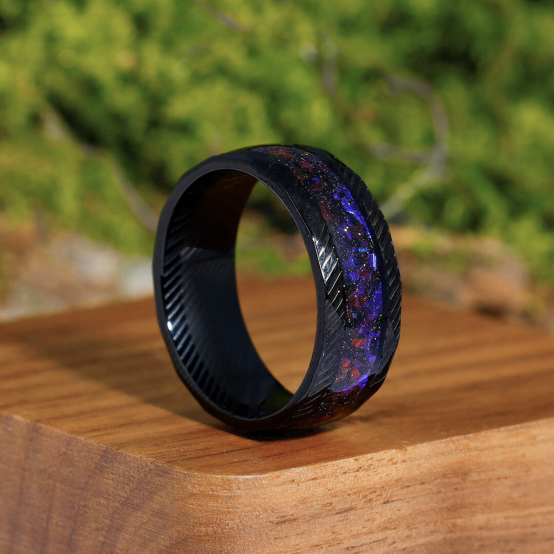 Purple Galaxy Stone Hammered Damascus Steel Men's Ring 8mm Men's Black Promise Wedding Ring - Esdomera