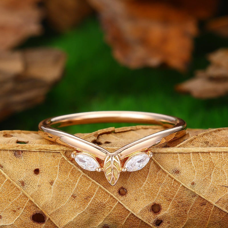 Rose Gold Moissanite Nature Inspired Botanical Curved Leaf Matching Stacking Wedding Band - Esdomera