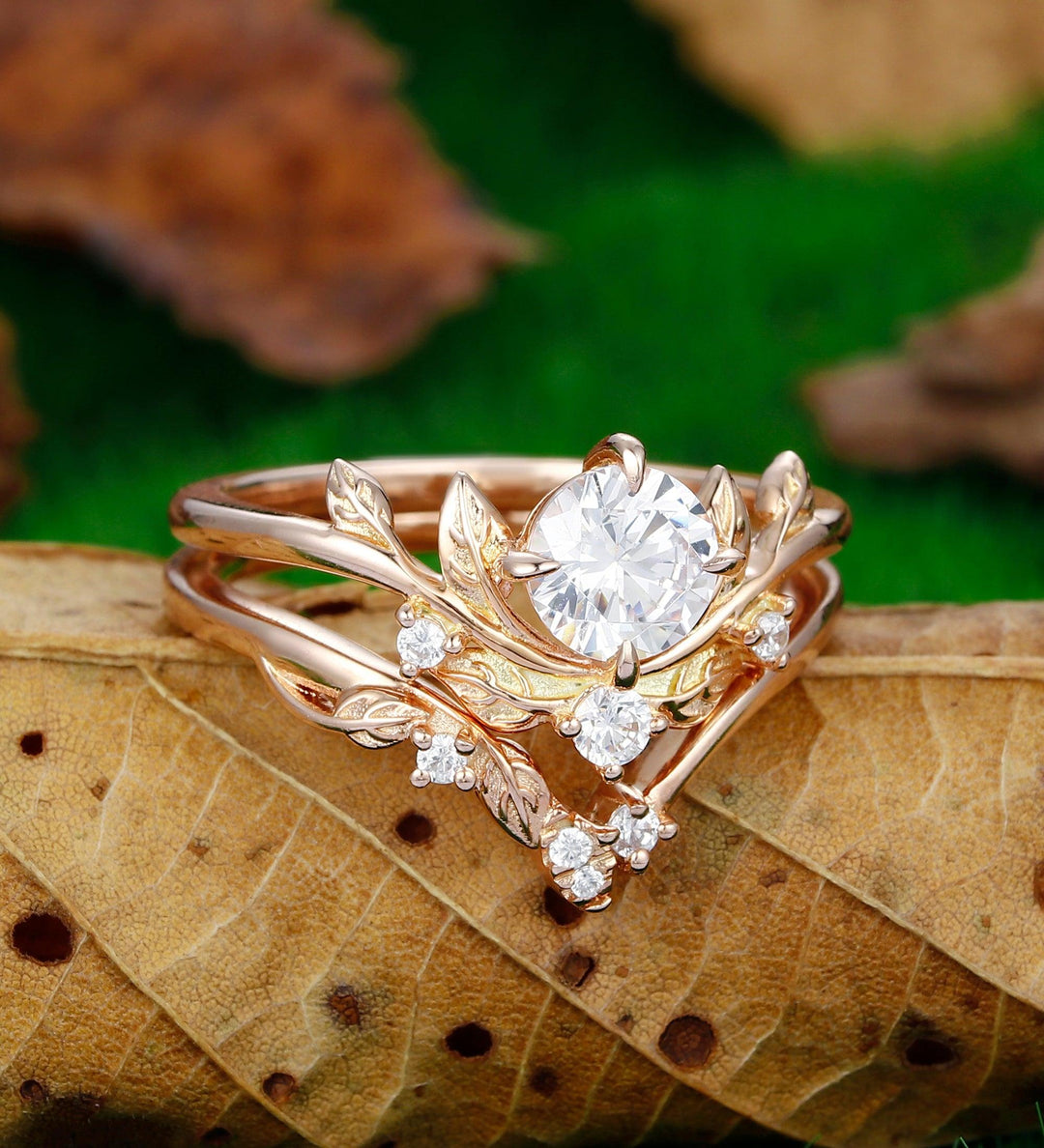 Round Shaped 0.8CT Moissanite Engagement Ring Set Art Deco Leaf Curved Wedding Band - Esdomera