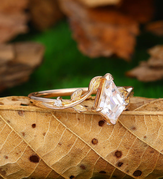 Solitaire Kite Shaped Moissanite Art Deco Leaf Vine Engagement Ring - Esdomera