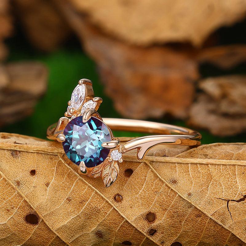 Unique 1.25CT Round Cut 18k Gold Alexandrite Twist Leaf Ring - Esdomera